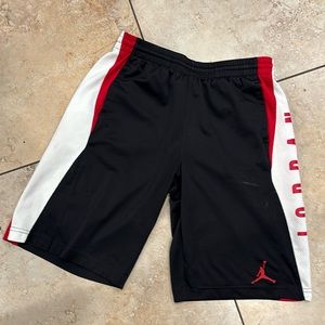 Jordan Logo Shorts With 2 pockets kids size L